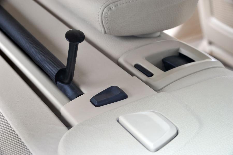  BMW 328i Touring Luxury 2012 года  (фото 47 из 200)